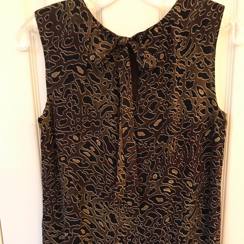 Tory Burch Animal pint sleeveless shell; size 2